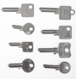 Zylinderschlüssel für Möbel und Briefkastenschlösser nach Nummer angefertigt