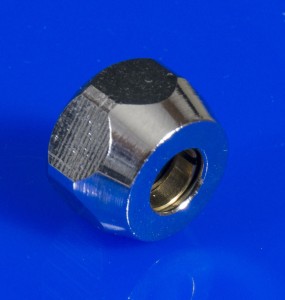 verchr. Überwurfmutter 3/8" x  8 mm kpl. mit Dichtung, Scheibe und Konus 